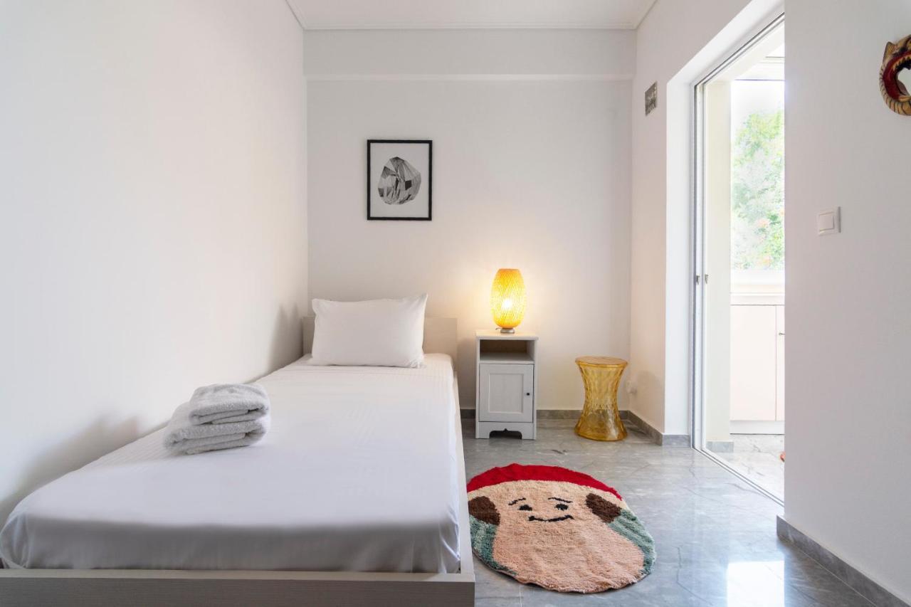 Central 3Bd Apt. Near Acropolis Athena Bagian luar foto