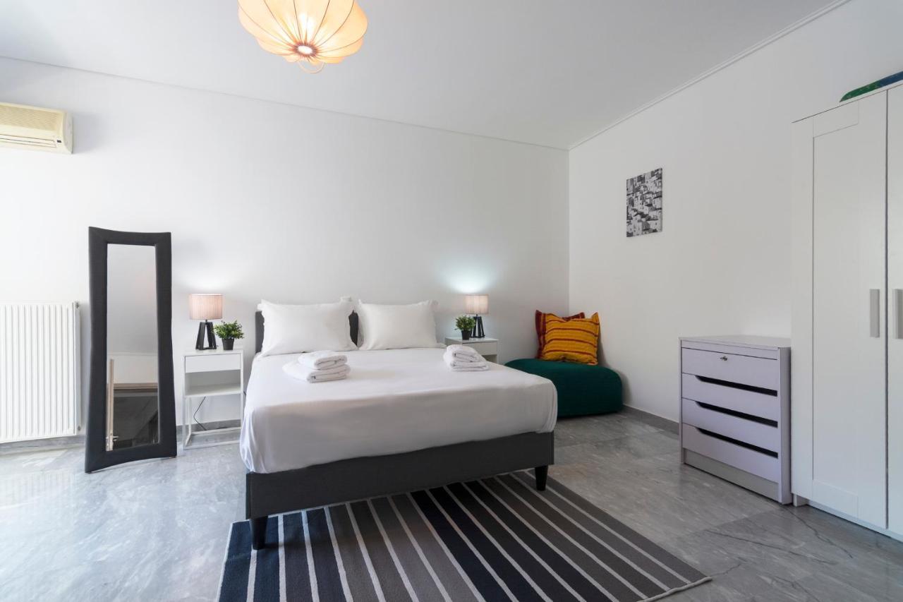 Central 3Bd Apt. Near Acropolis Athena Bagian luar foto